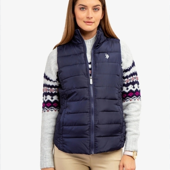 U.S. Polo Assn puffer vest in navy blue, women's size medium. - Picture 2 of 11